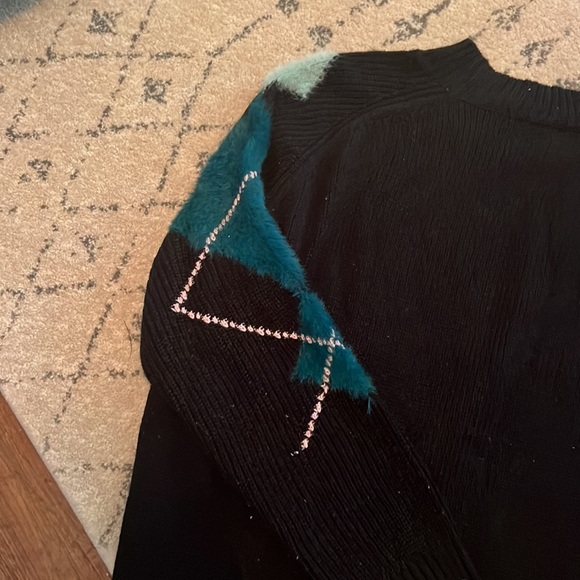 Patterned Sweater L - Picture 2 of 4